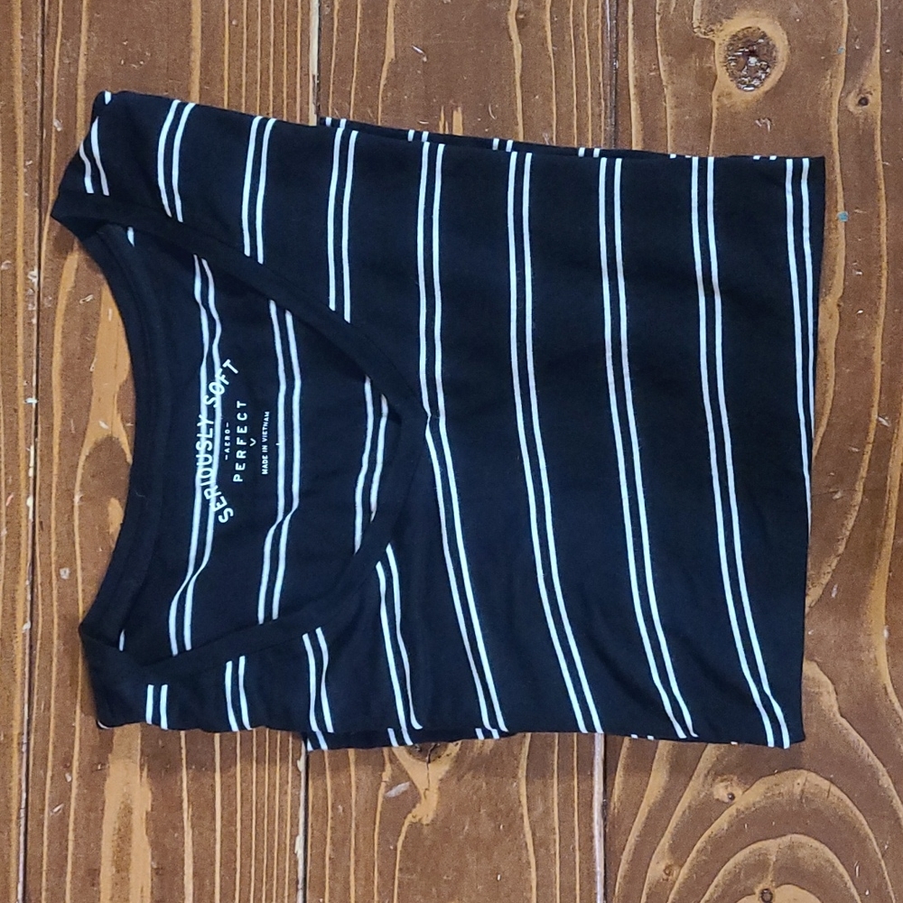 Aero perfect V tee